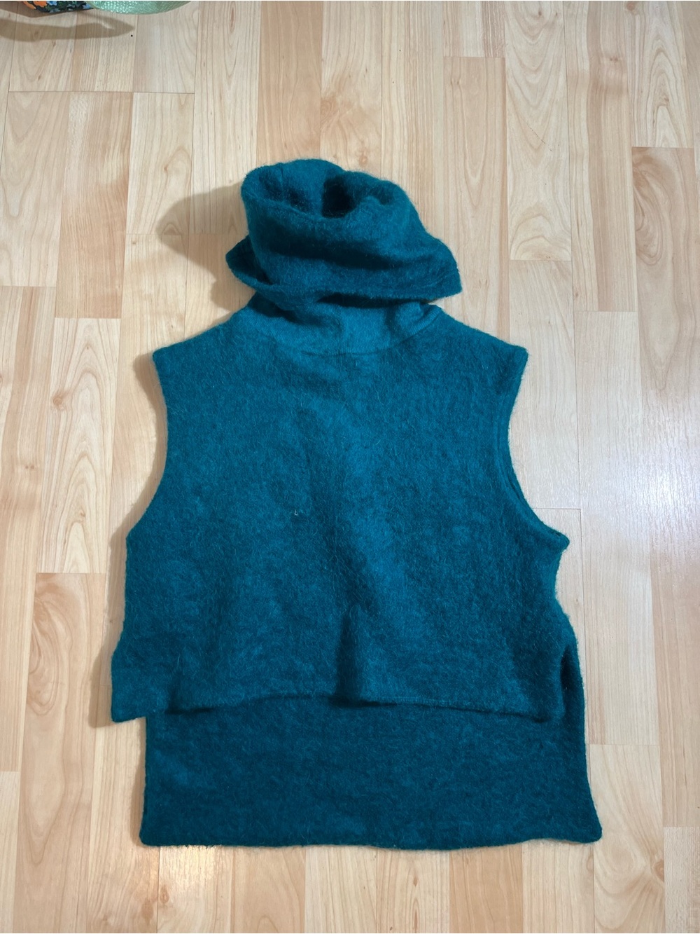 Isabel De Pedro Spain blue mohair blend turtleneck sweater tank top size 6